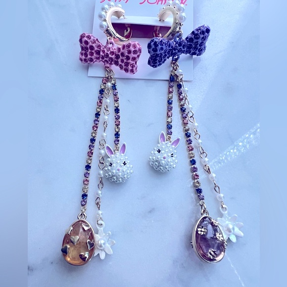 New Betsey Johnson Faux Stone Bunny Chain Mismatch Earrings - Picture 5 of 9